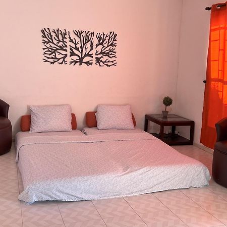 Casa Leonor. 2 Cuartos, 2 Banos, Cocina, Cochera. Valladolid  Kültér fotó