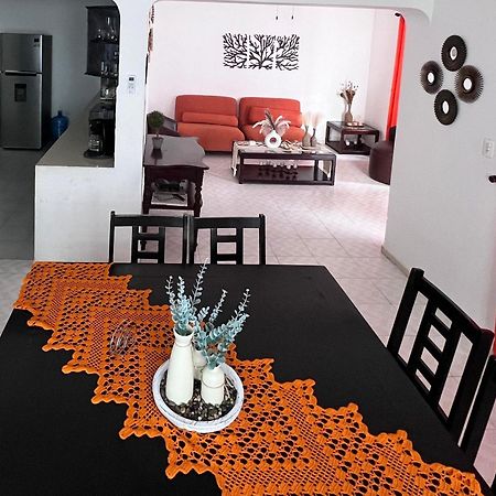 Casa Leonor. 2 Cuartos, 2 Banos, Cocina, Cochera. Valladolid  Kültér fotó