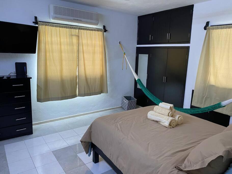 Casa Leonor. 2 Cuartos, 2 Banos, Cocina, Cochera. Valladolid  Kültér fotó