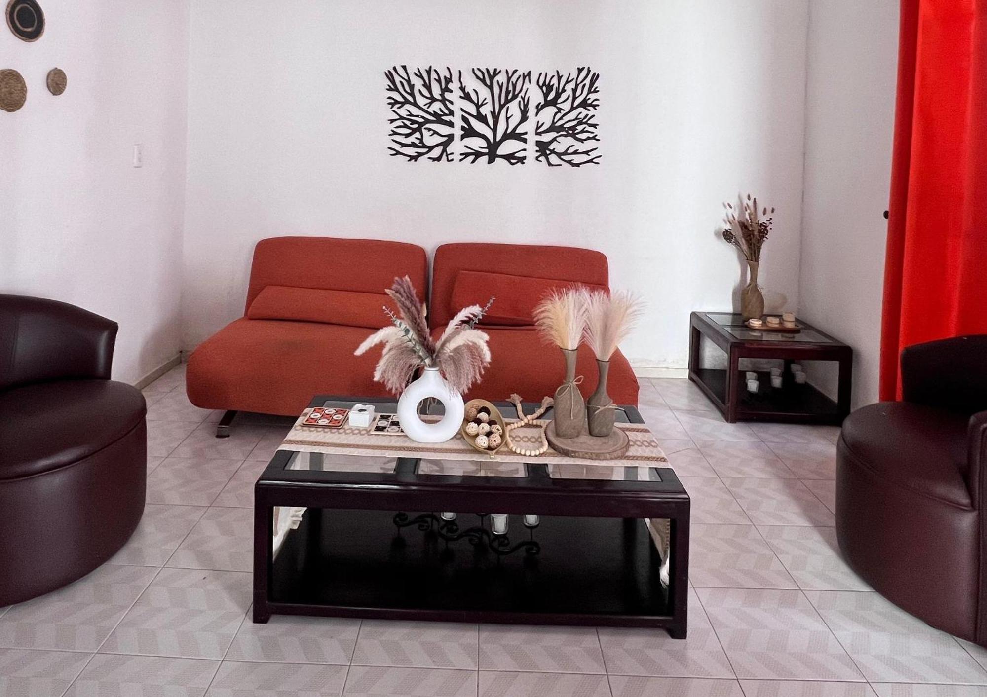 Casa Leonor. 2 Cuartos, 2 Banos, Cocina, Cochera. Valladolid  Kültér fotó